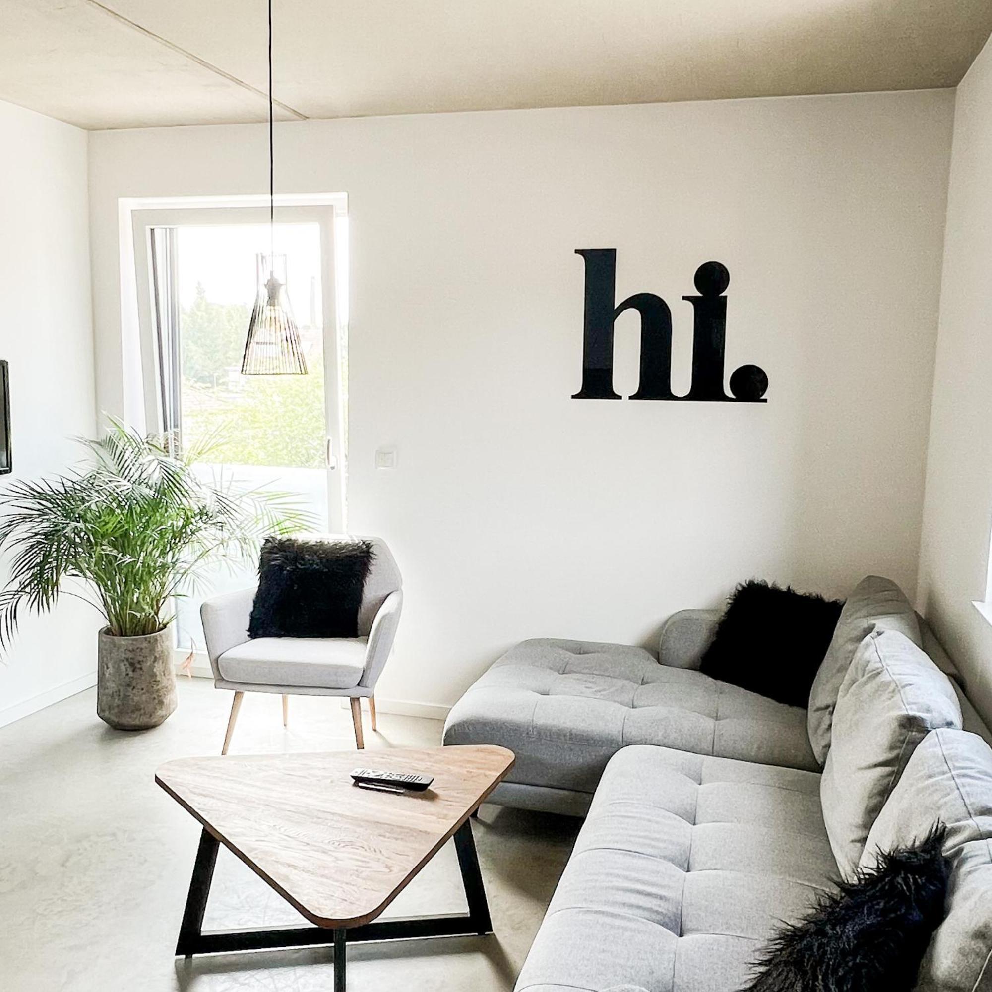 M Apartment Loft - Stylish Minimalisitisch Aussergewoehnlich ลันเดาอินแดร์ฟัลซ์ ภายนอก รูปภาพ